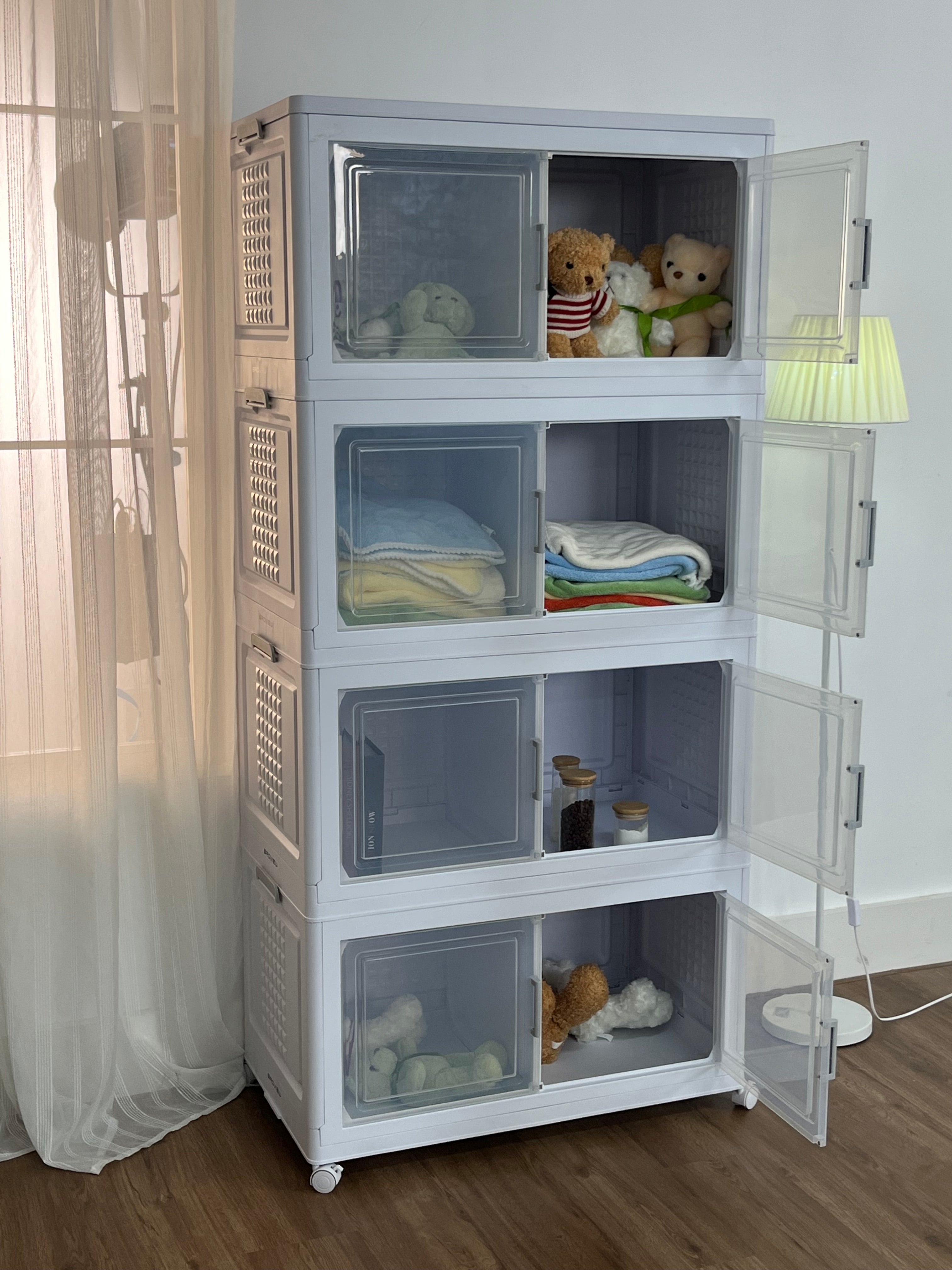 When and How to Use Storage Containers to Organize Your Things